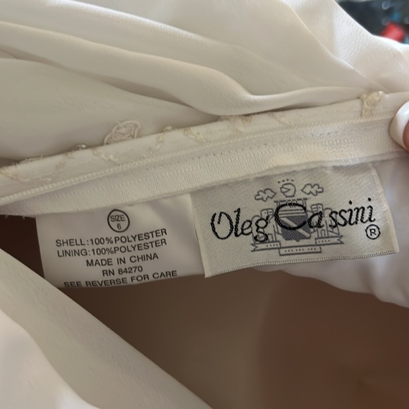 Oleg Cassini wedding dress, GUC - Picture 6 of 12